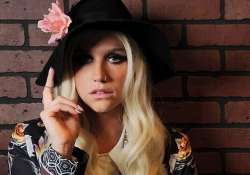 kesha bullied in school