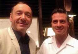 kevin spacey rubbishes reports over getting millions for selfie with mexican president