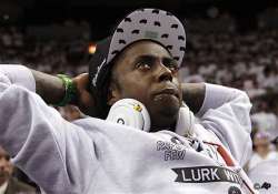 lil wayne says he feels unwanted at oklahoma arena