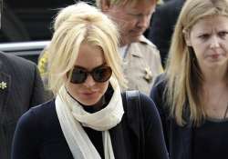 lindsay lohan to appear in court for probation review