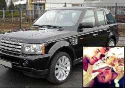 miley s pets hit the jackpot with range rover sport see pics