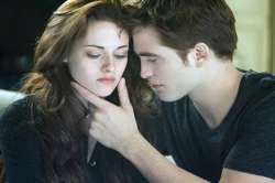 movie review the twilight saga breaking dawn