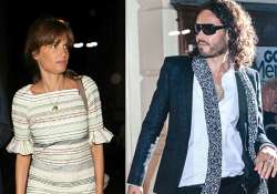 russell brand jemima khan to move in together