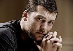 sam worthington idris elba team up for alive alone