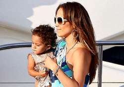 seeing stitches on son s chin freaked jlo out