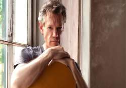 singer randy travis in surgery after stroke