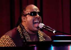 stevie wonder headlines nye in vegas