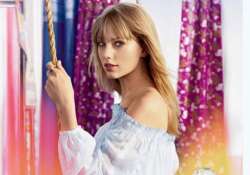 taylor swift to unveil new fragrance