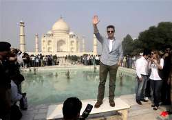 tom cruise excited to be in india visits taj mahal