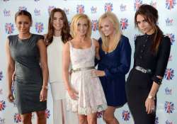 victoria beckham celebrates 40th birthday with spice girls