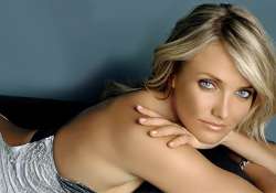 cameron diaz criticised for promoting smoking