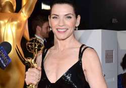 emmy awards 2014 julianna margulies wins emmy for best actress in drama the good wife