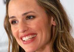 jennifer garner grateful for active childhood