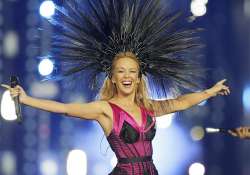 kylie minogue grateful to perform at cwg closing