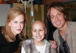 kidman urban perform for sick children