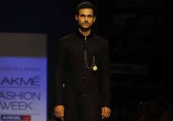 freddy daruwala is manish malhotra s most favourite model