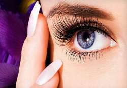 get your dream luscious eyelashes