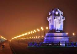 a city of poets lucknow and its shayars