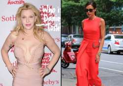 courtney love a huge fan of victoria beckham s designs