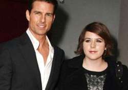 tom cruise s daughter becomes hairstylist