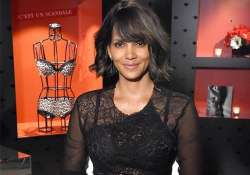 halle berry to launch lingerie line