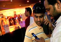 indians prefer ordering food via mobile over desktop