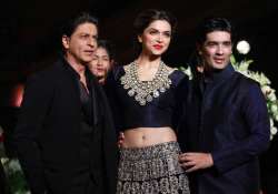 srk deepika add glamour to dcw finale