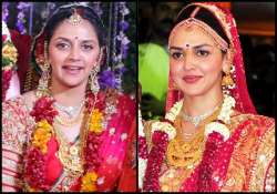 ahana deol wedding deol sisters exchange jewellery for the wedding see pics