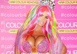 katie price only uses vaseline for makeup