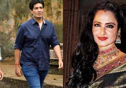 designer manish malhotra to work on rekha s look in fitoor