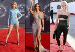 miley cyrus jennifer lopez taylor swift look voguish at mtv video music awards