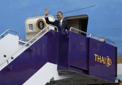 asia tour obama first pays visit to thailand