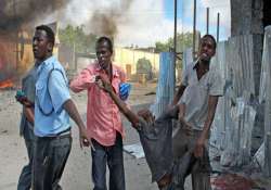 bomb blast in somali capital wounds 5