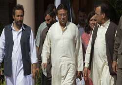 bomb found on pervez musharraf s route to court