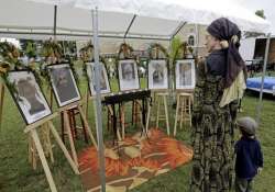 candlelight vigil honors wisconsin sikh victims