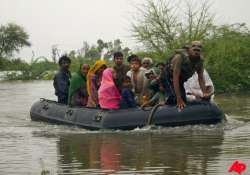 death toll over 200 in pak floods