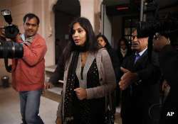 devyani khobragade no longer enjoys immunity may face arrest warrant says us