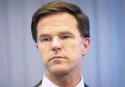 disrespectful behaviour at crash site shocking dutch pm