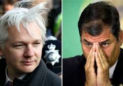 ecuador s envoy heads to quito for assange talks