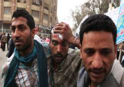 egyptians clash at muslim brotherhood offices