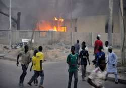 gunmen kill at least 20 worshippers inside nigerian mosque