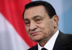 hosni mubarak released from jail taken to military hospital