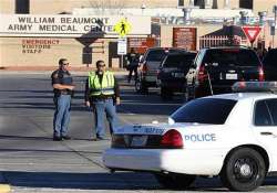 gunman 1 other person dead in shooting at veterans clinic in us