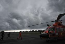 airasia black box recorders search could take a week