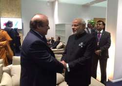 pm modi meets nawaz sharif at cop 21 in paris