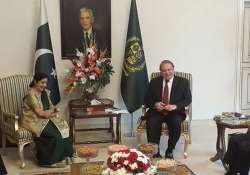 sushma swaraj calls on pak pm nawaz sharif