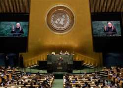 narendra modi overshadowed nawaz sharif at un pakistani daily