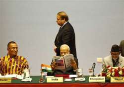 modi sharif maintain distance at saarc summit