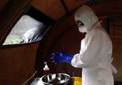 cuba says doctor catches ebola in sierra leone