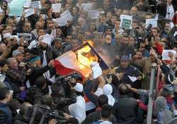 muslims protest charlie hebdo s prophet cartoon 4 killed in niger